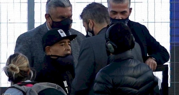 مارادونا أدخل المستشفى وحالته ليست خطيرة بحسب طبيبه الخاص