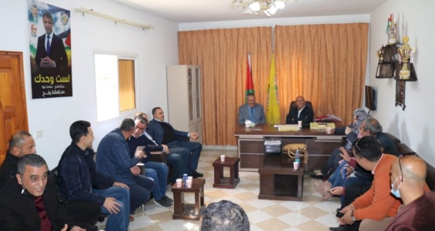 محافظة رفح تستقبل وفد من قيادات حركة فتح في مكتبها