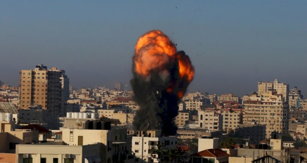 غزة: طائرة اسرائيلية تشن غارة على منطقة مدنية في قطاع غزة