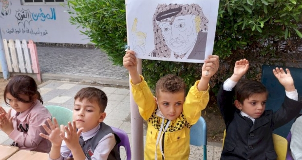 نفذت لجنة رياض الأطفال في مجلس المرأة بمحافظة الشمال فعالية تلوين رسومات القائد الراحل الشهيد الرمز أبو عمار
